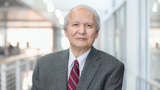 Portrait photo of Prof. Dr. Shaker A. Zahra
