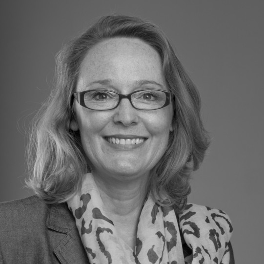 Porträtfoto von Prof. Dr. Yvette Hofmann