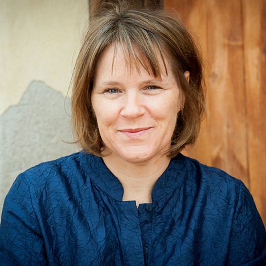 Portrait photo of Prof. Dr. Erin Leahey