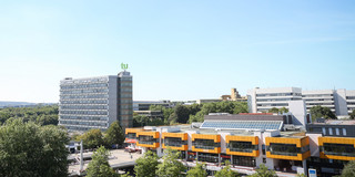 Panorama des Campus Nord mit Matehmatikgebäude und Mensa
